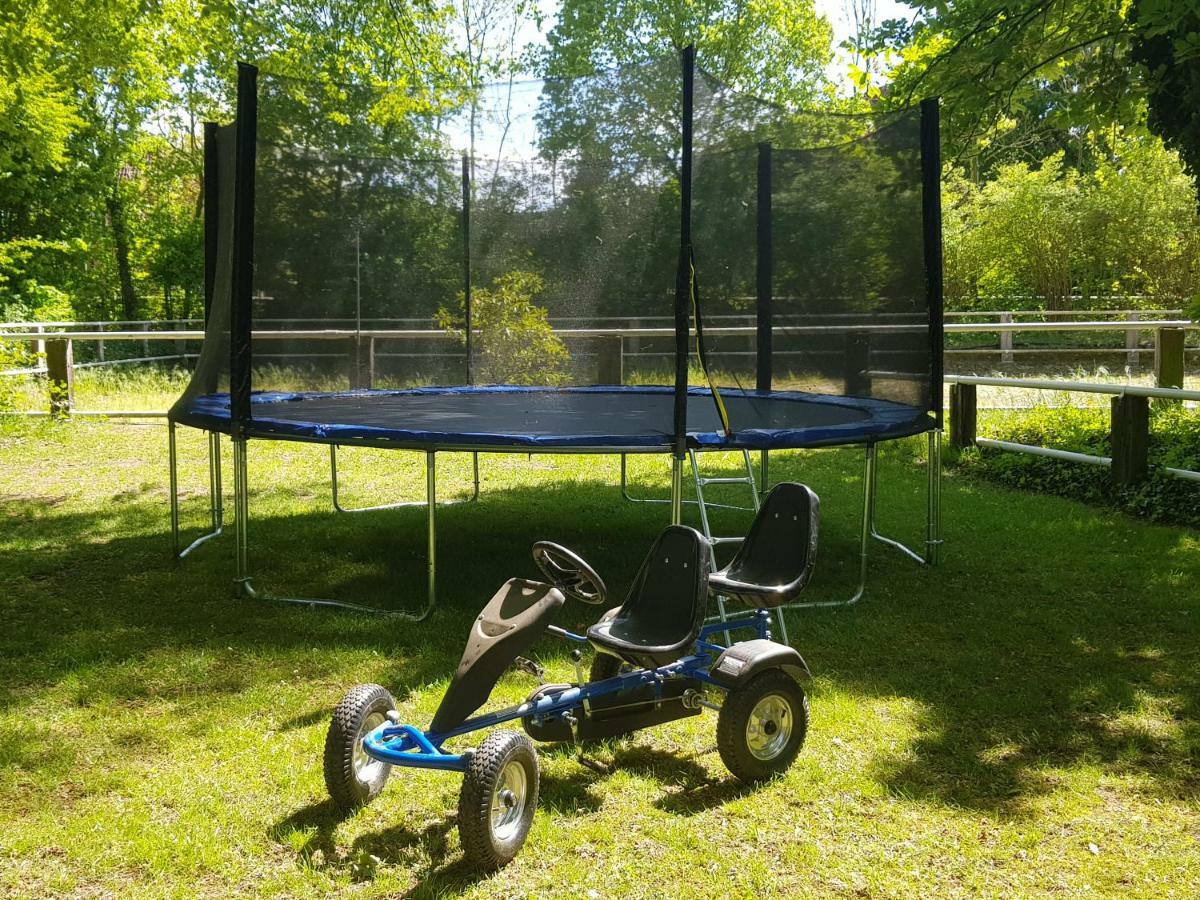Grosse, Helle Ferienwohnung Mit 2 Balkonen Auf Dem Bauernhof In Der Lueneburger Heide Oetzen エクステリア 写真