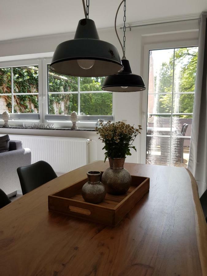 Grosse, Helle Ferienwohnung Mit 2 Balkonen Auf Dem Bauernhof In Der Lueneburger Heide Oetzen エクステリア 写真