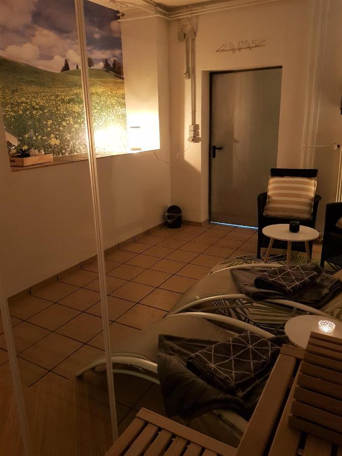Grosse, Helle Ferienwohnung Mit 2 Balkonen Auf Dem Bauernhof In Der Lueneburger Heide Oetzen エクステリア 写真